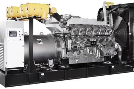 三菱發(fā)電機(jī)組油壓過低該如何處理？